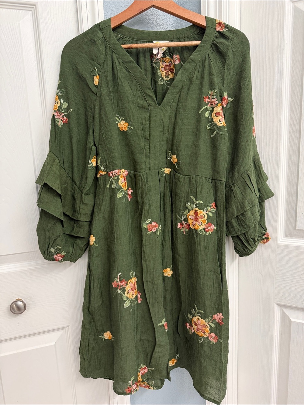 fig and flower Olive Green Floral Embroidered Mini Dress size medium